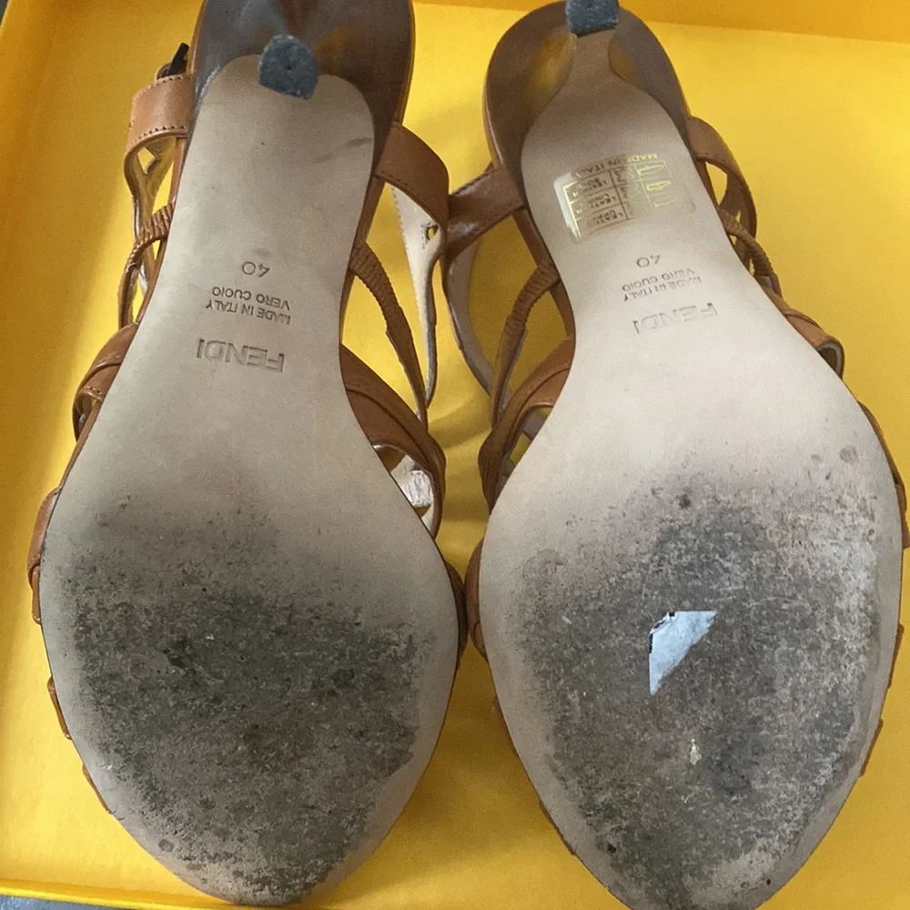 ❌SOLD❌FENDI Scotch Brown Sling Back Heels🤍🧡🤍 - Picture 9 of 13